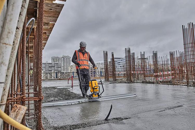 Concrete Screed